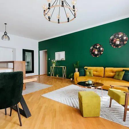 Tomasza 20 アパート *